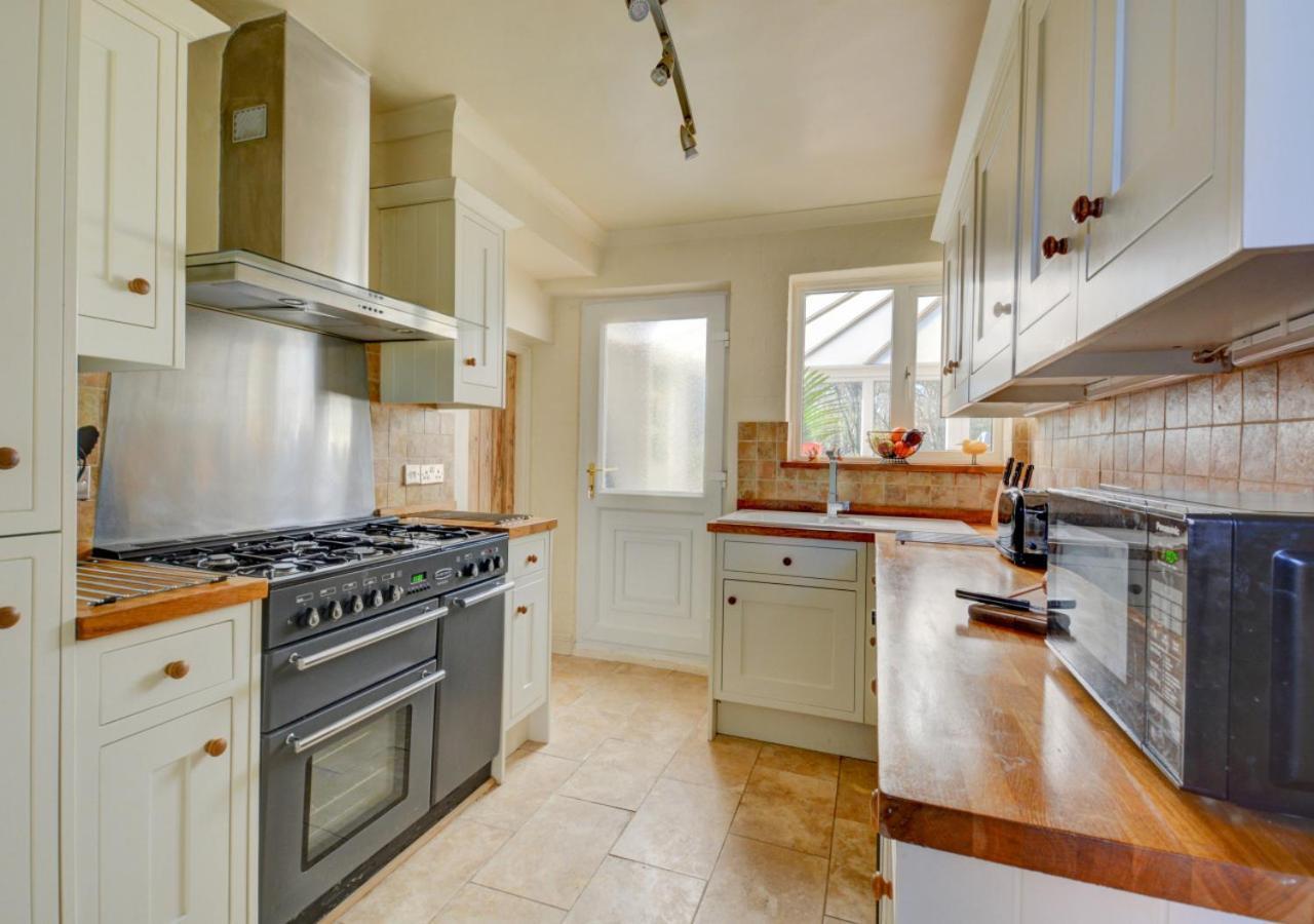 Woodview Villa Holt  Bagian luar foto